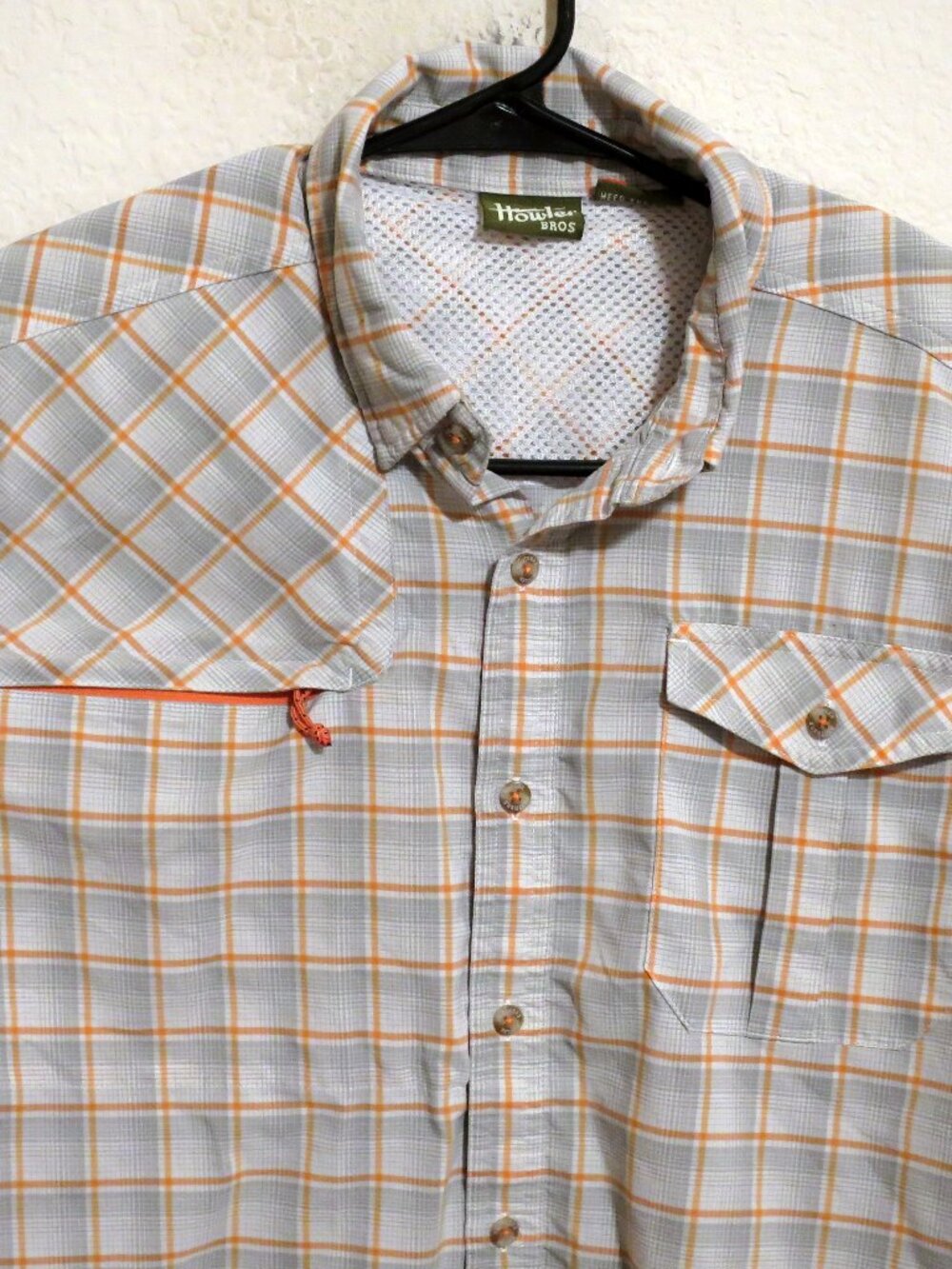 Howler Bros Shirt Mens Medium Short Sleeve Button Vented Gray Orange Striped